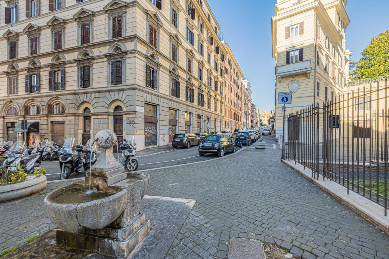 Luxury Stars In Rome - Andromeda Apartment In Colosseum Exterior photo